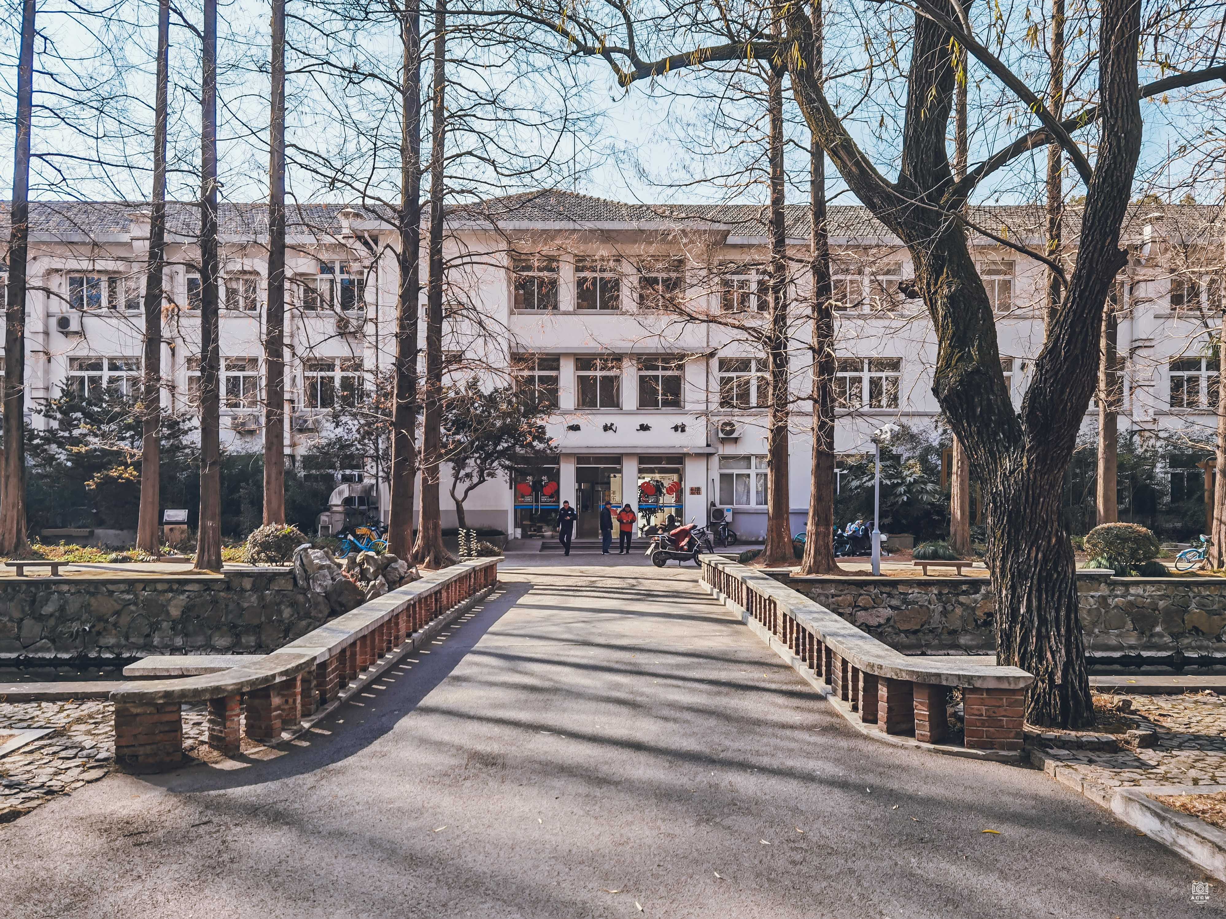 同济大学建筑群-工程试验馆 图片5