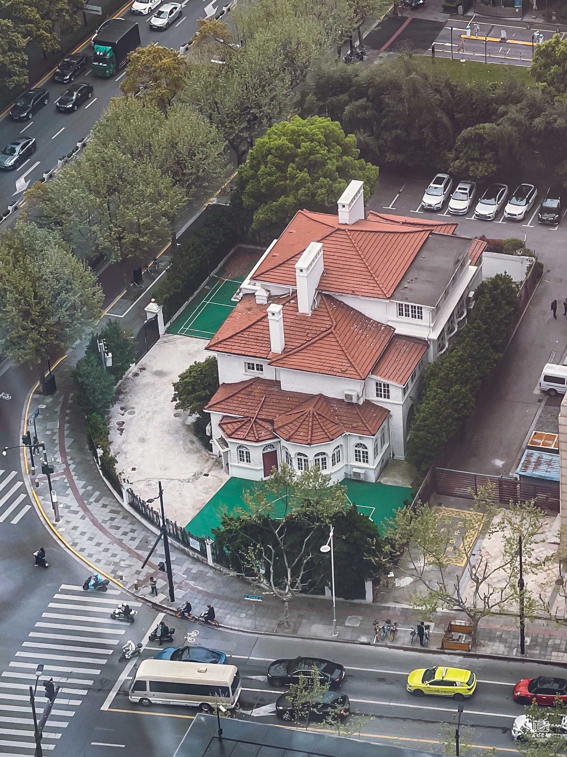 虹桥路1390号住宅 - 历史老房子封面图