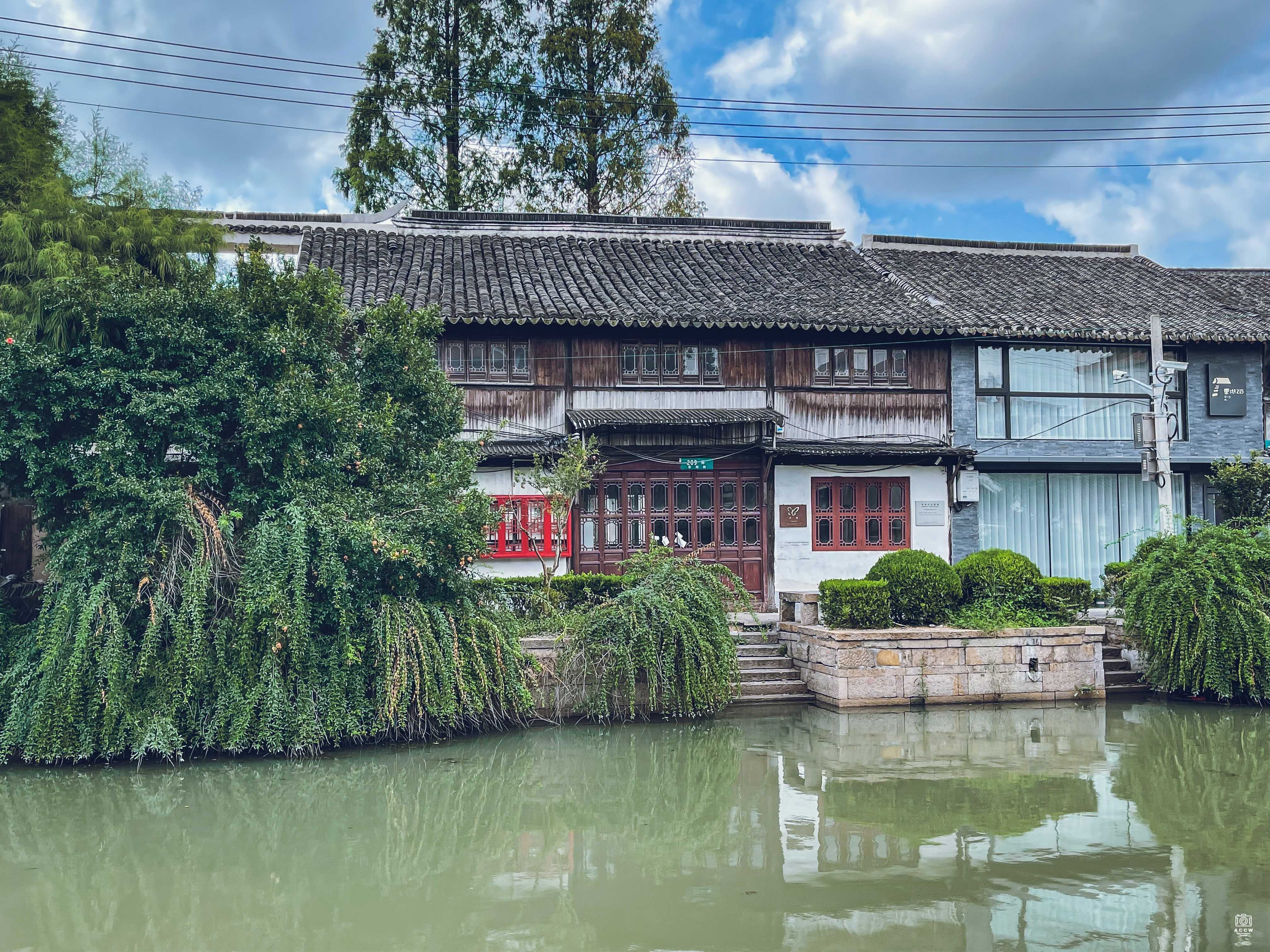 东湖街临河住宅 图片2