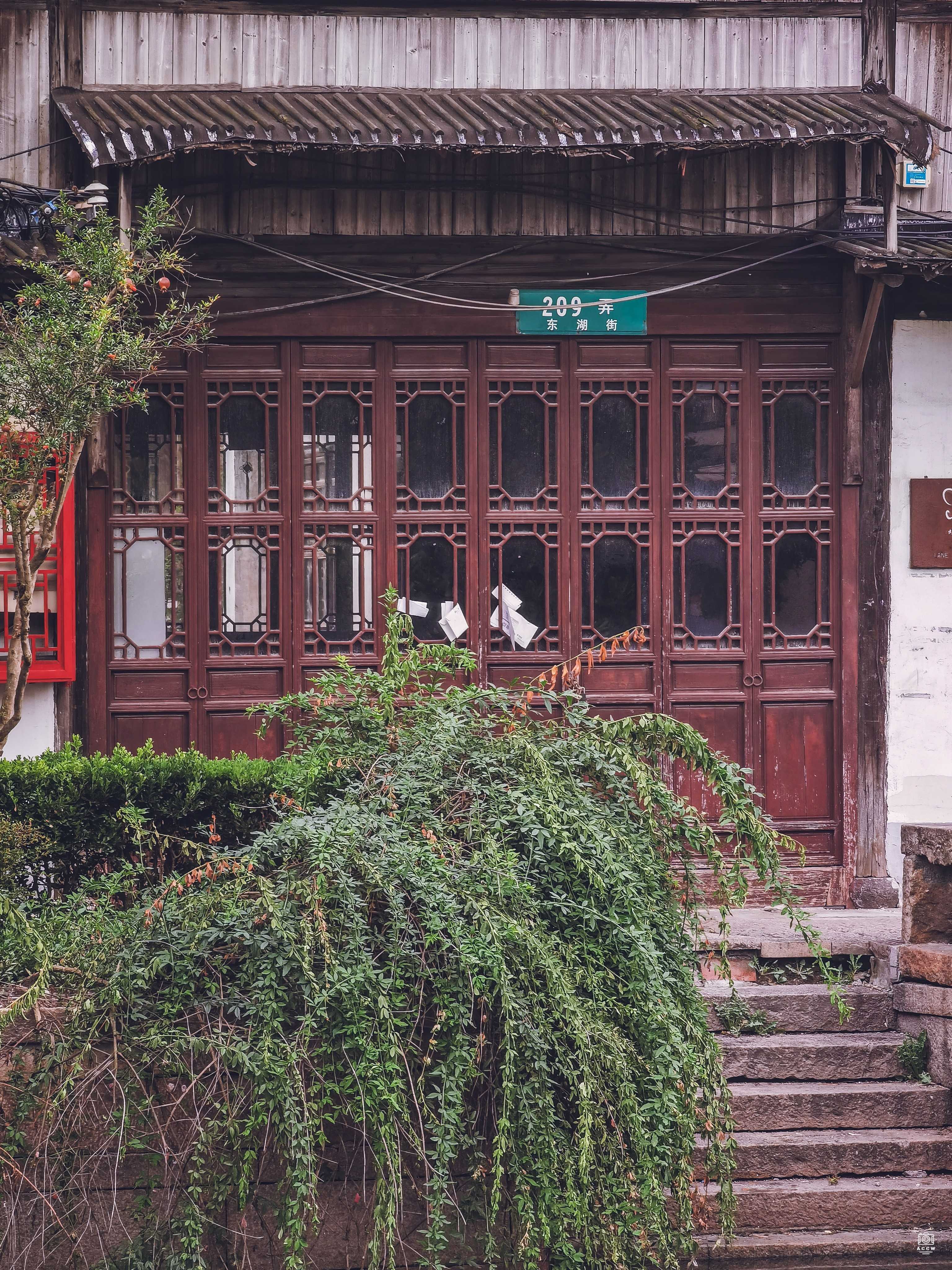 东湖街临河住宅 图片3