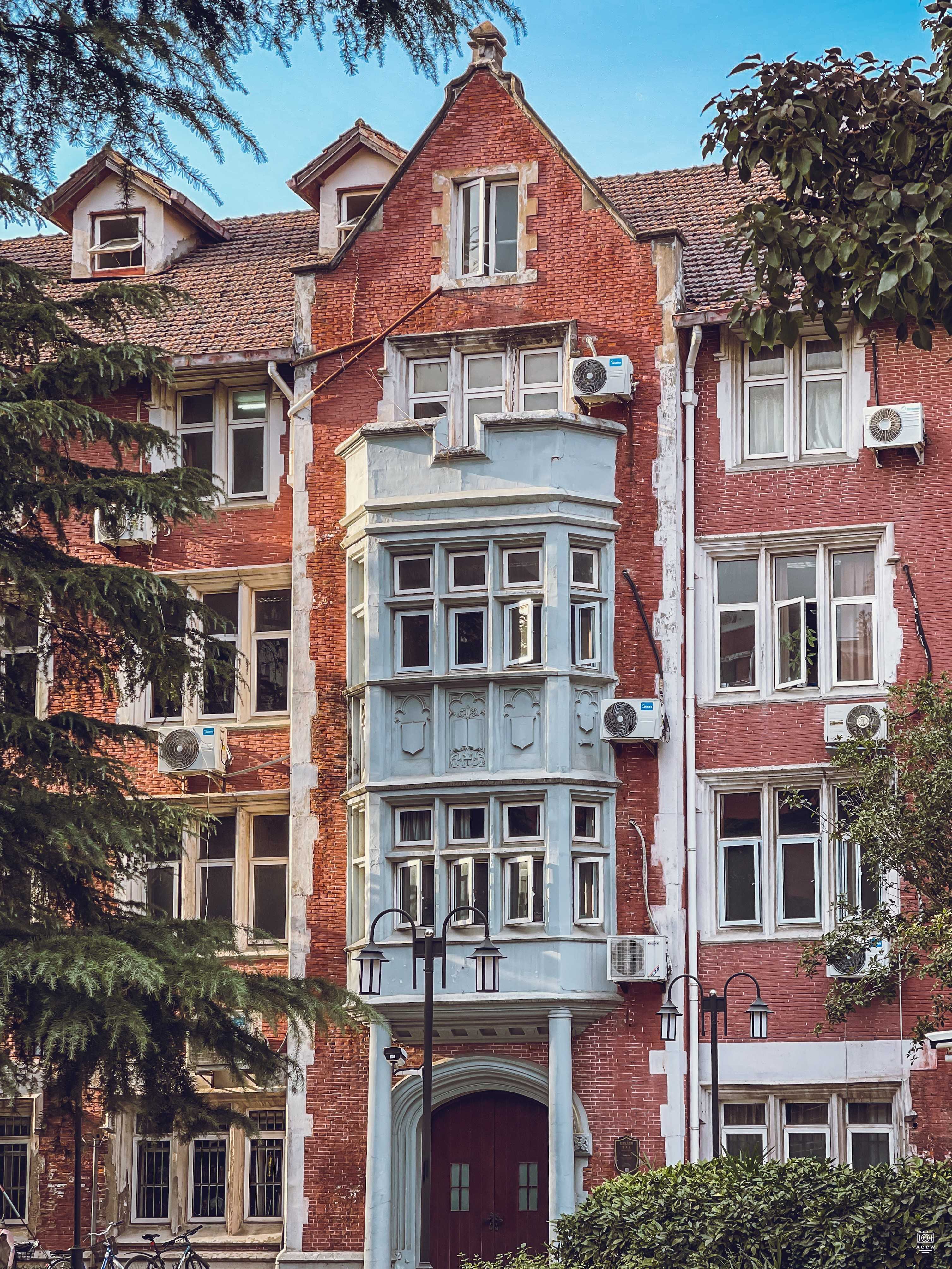 沪江大学-思孟堂 图片2