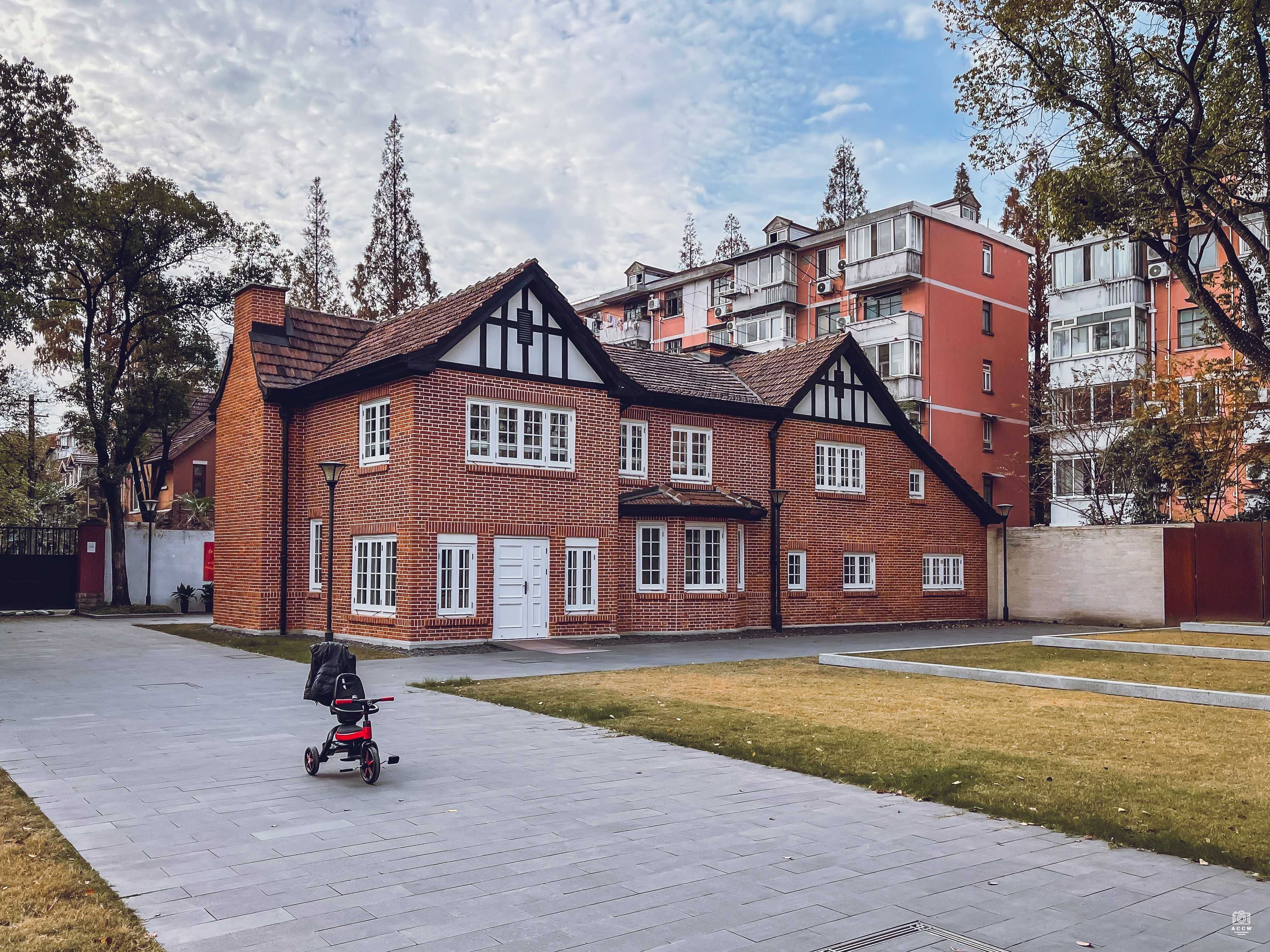 沪江大学-教员住宅108号/刘湛恩故居 图片2