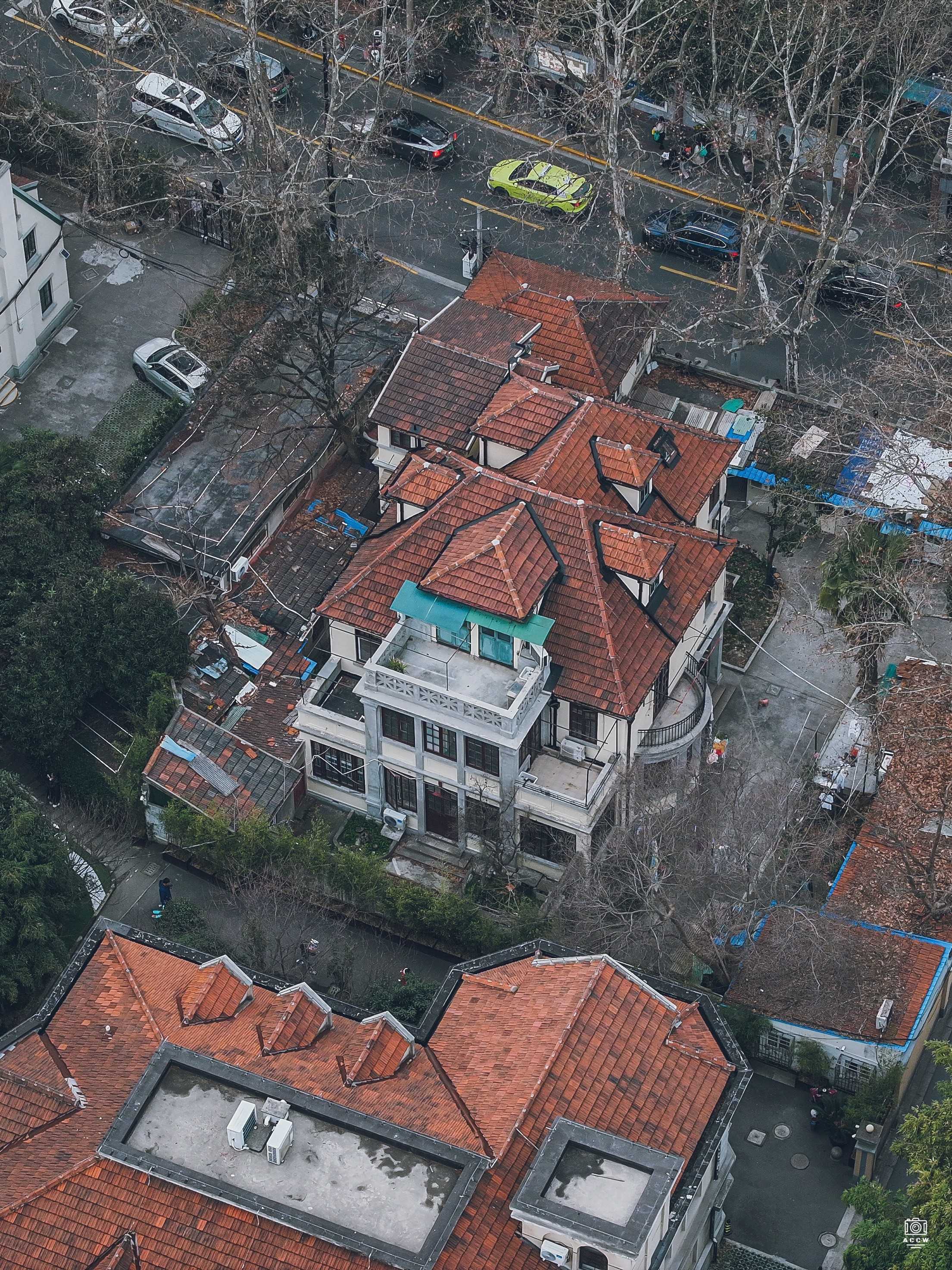 愚园路1055号花园住宅｜吴自良、严东生旧居 - 历史老房子封面图