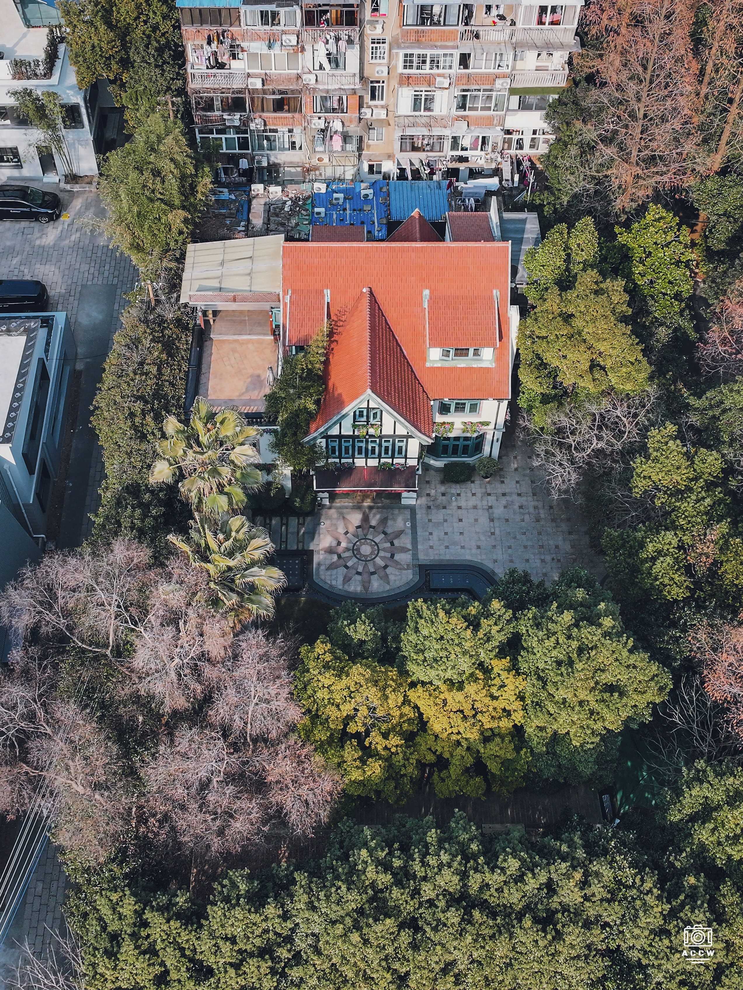 新华路329弄30号住宅 - 历史老房子封面图