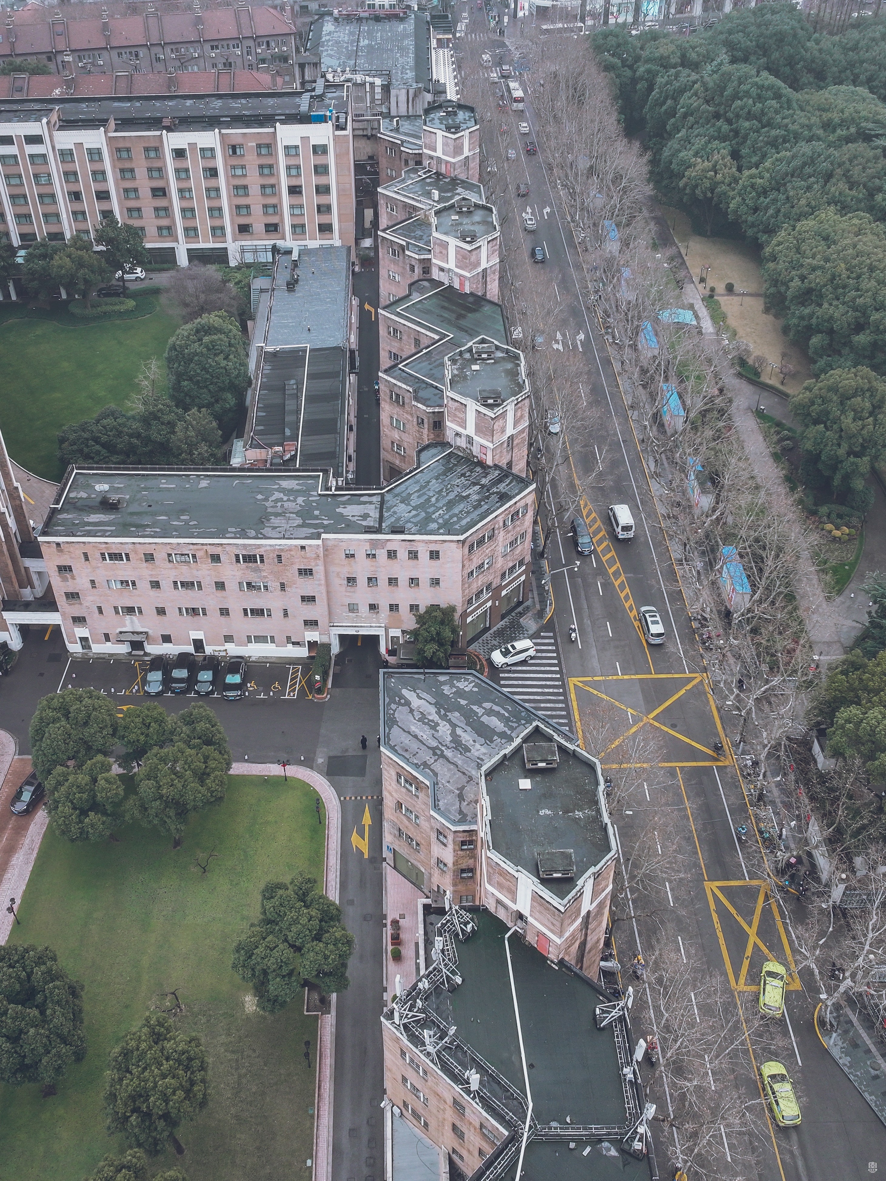 峻岭裙楼｜格林文纳花园 - 历史老房子封面图
