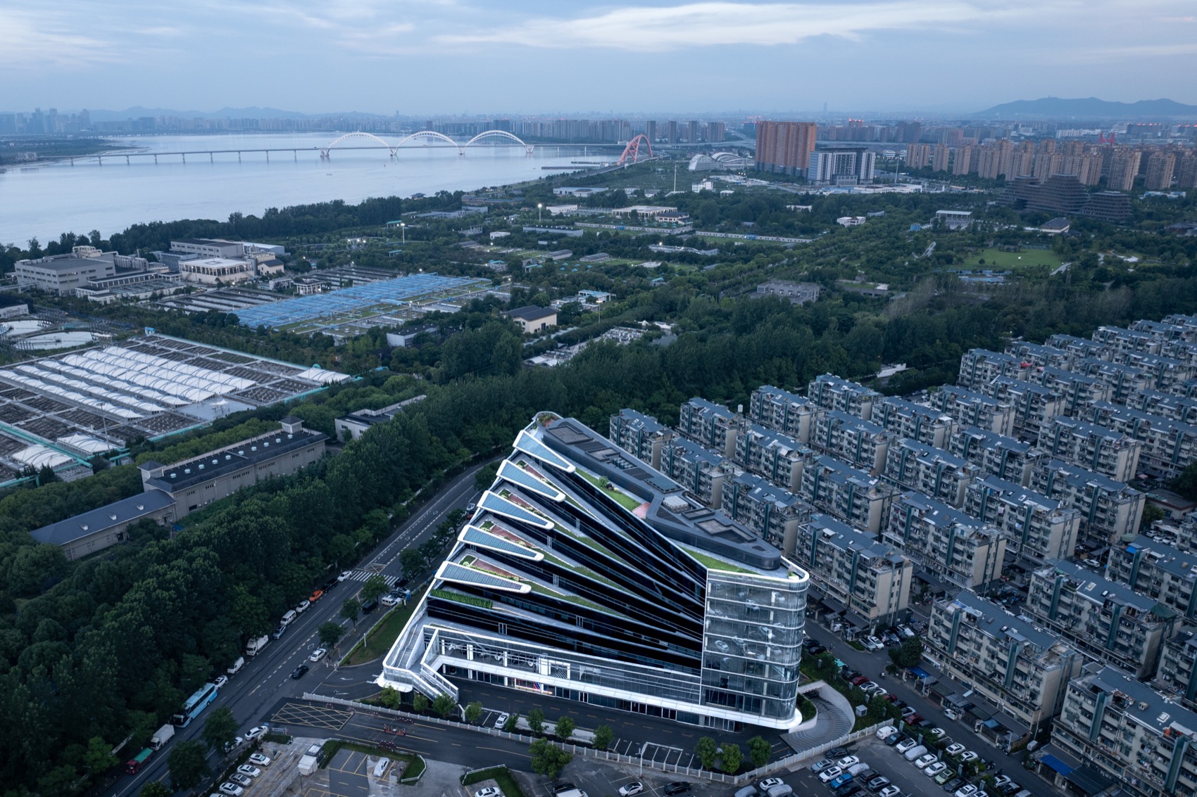 宝之驿宝马4S店 图片3
