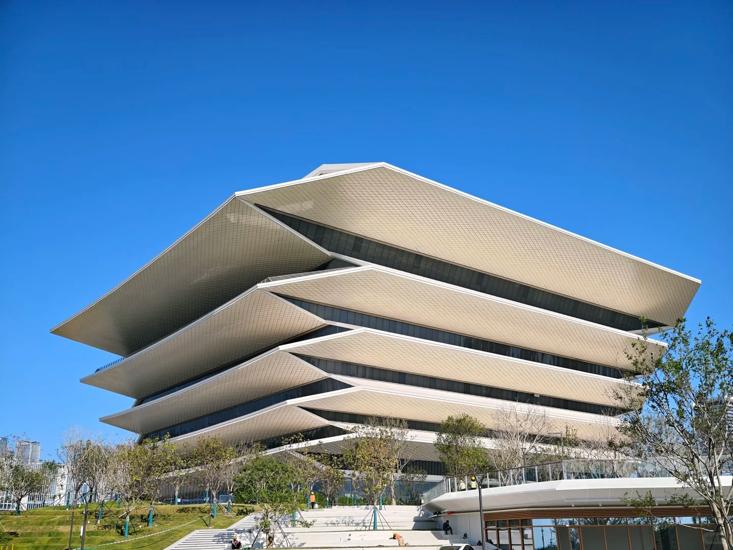 前海博物馆 - 现代建筑封面图